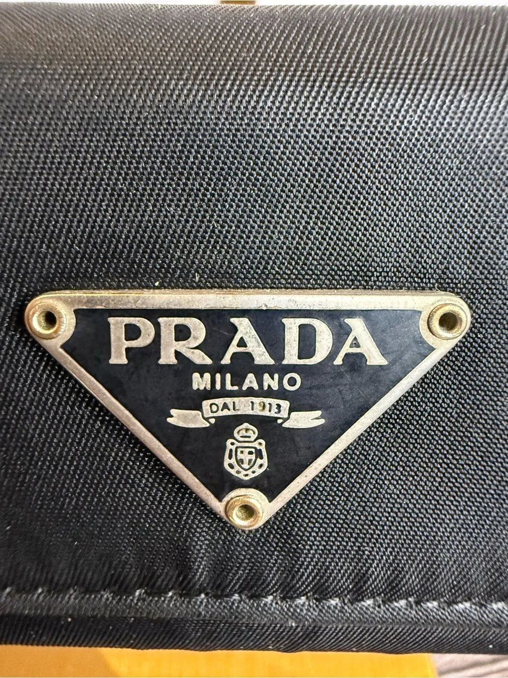 🖤 Prada Tessuto Nylon 6 Key Holder Black Vintage *Authenticated*